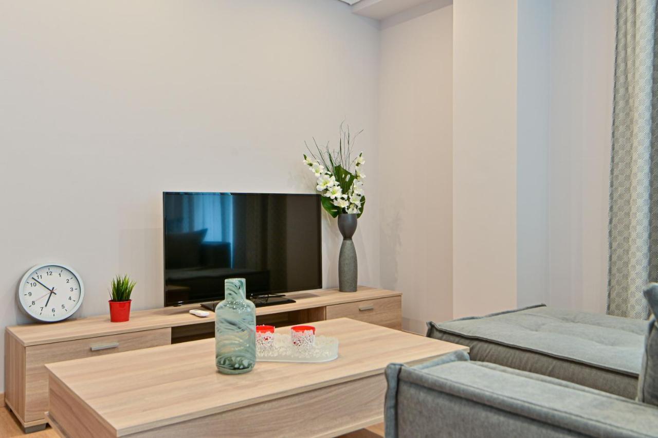 Charming Apartment With A Sea View Terrace Piraeus Ngoại thất bức ảnh